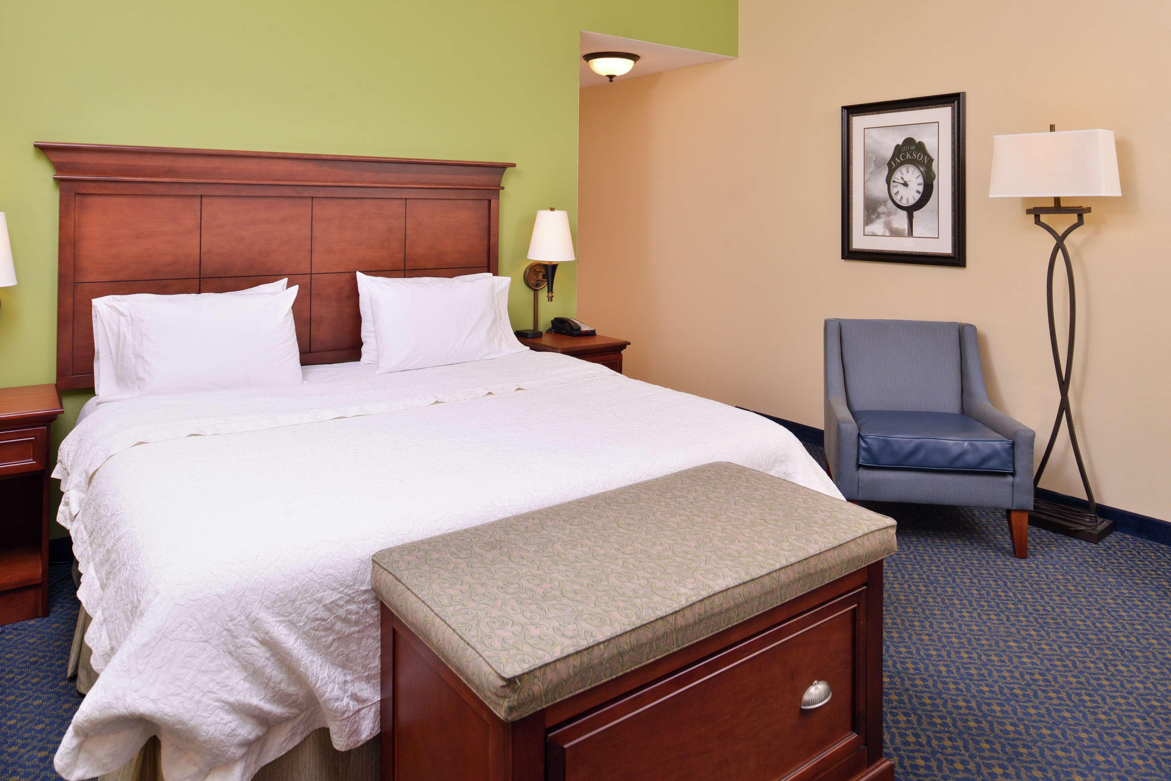 Hampton Inn Jackson-College Avenue Exterior foto